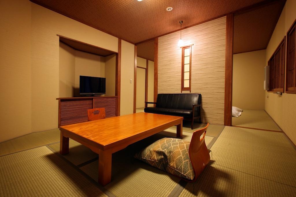 Kusatsu Onsen Ryokan Yoshinoya Hotel Екстериор снимка